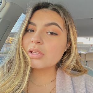 Meet your Posher, Reyna